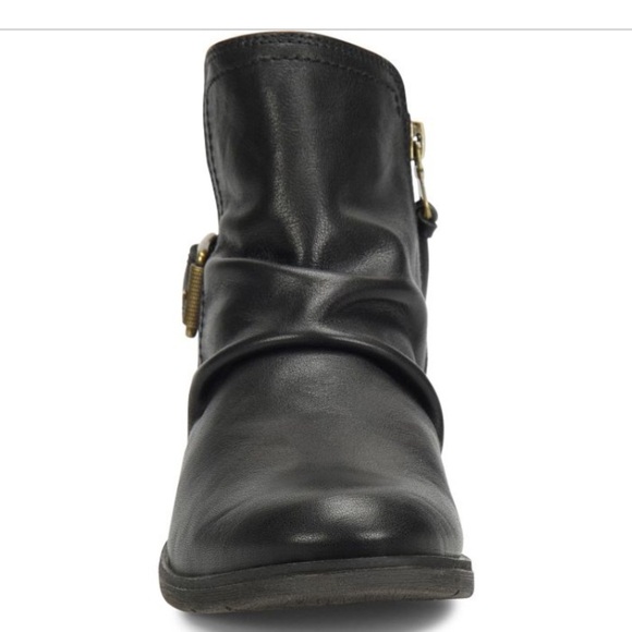 SOFFT BROOKDALE MOTO ANKLE BOOTIE IN BLACK SOFT SLOUCHED FULL GRAIN LEATHER - Picture 4 of 14